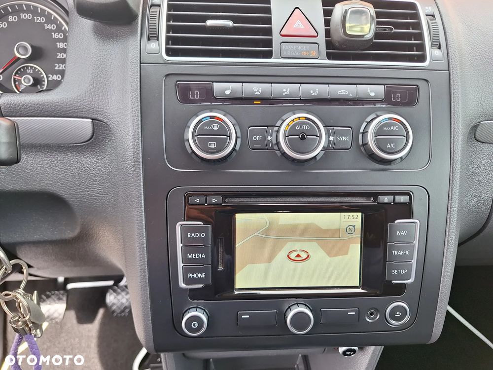 Volkswagen Touran 1.6 TDI DPF Highline - 17