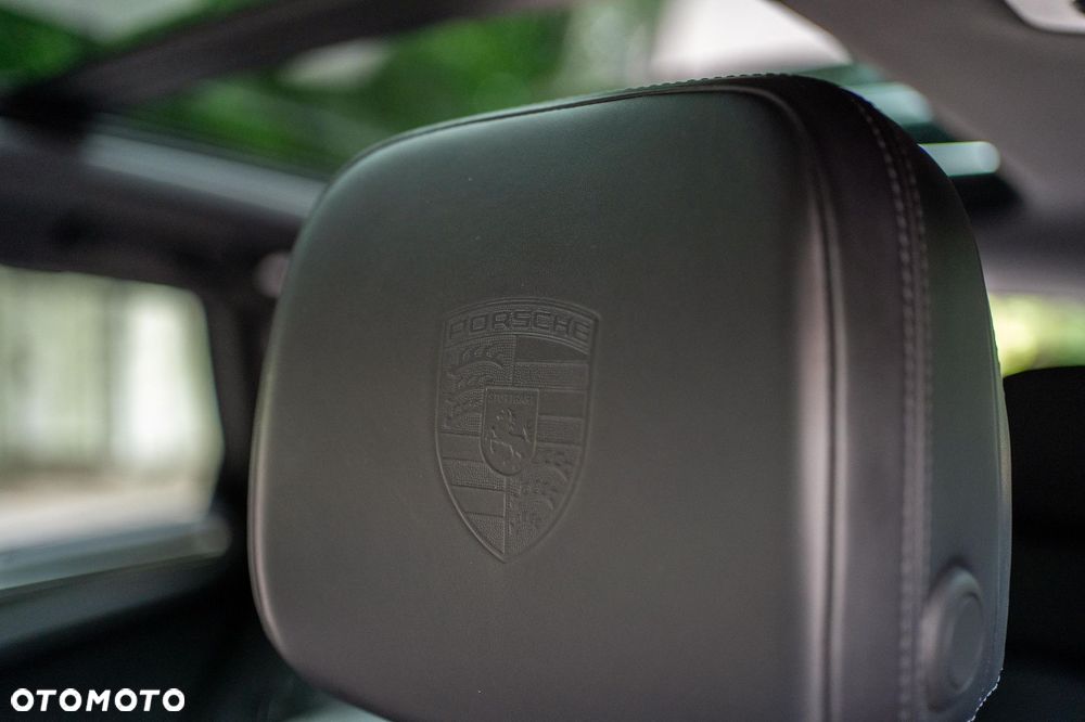 Porsche Macan - 16