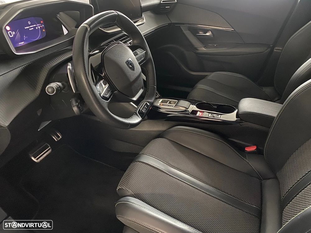 Peugeot 2008 1.2 PureTech GT Line EAT8 - 12
