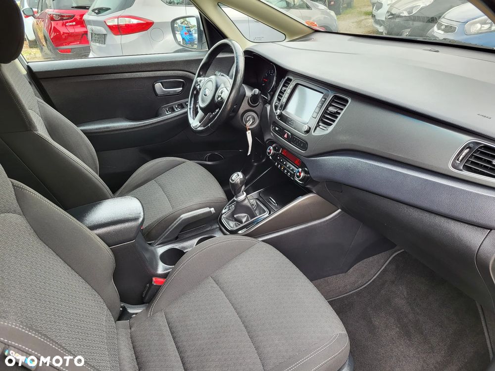 Kia Carens 1.6 GDI UEFA EURO 2016 - 20