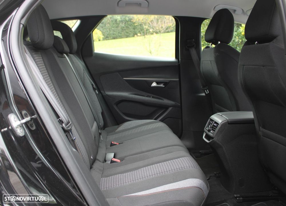 Peugeot 3008 PureTech 130 Stop & Start GPF EAT8 Active - 33