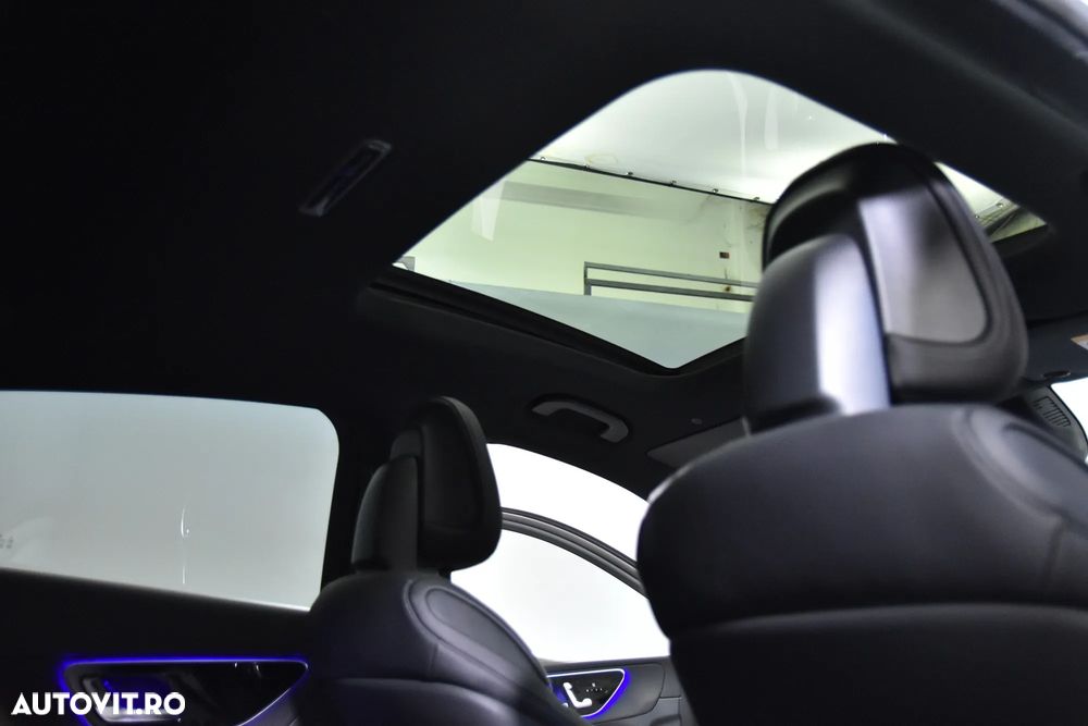 Mercedes-Benz GLC Coupe 300 4Matic 9G-TRONIC Edition AMG Line - 23