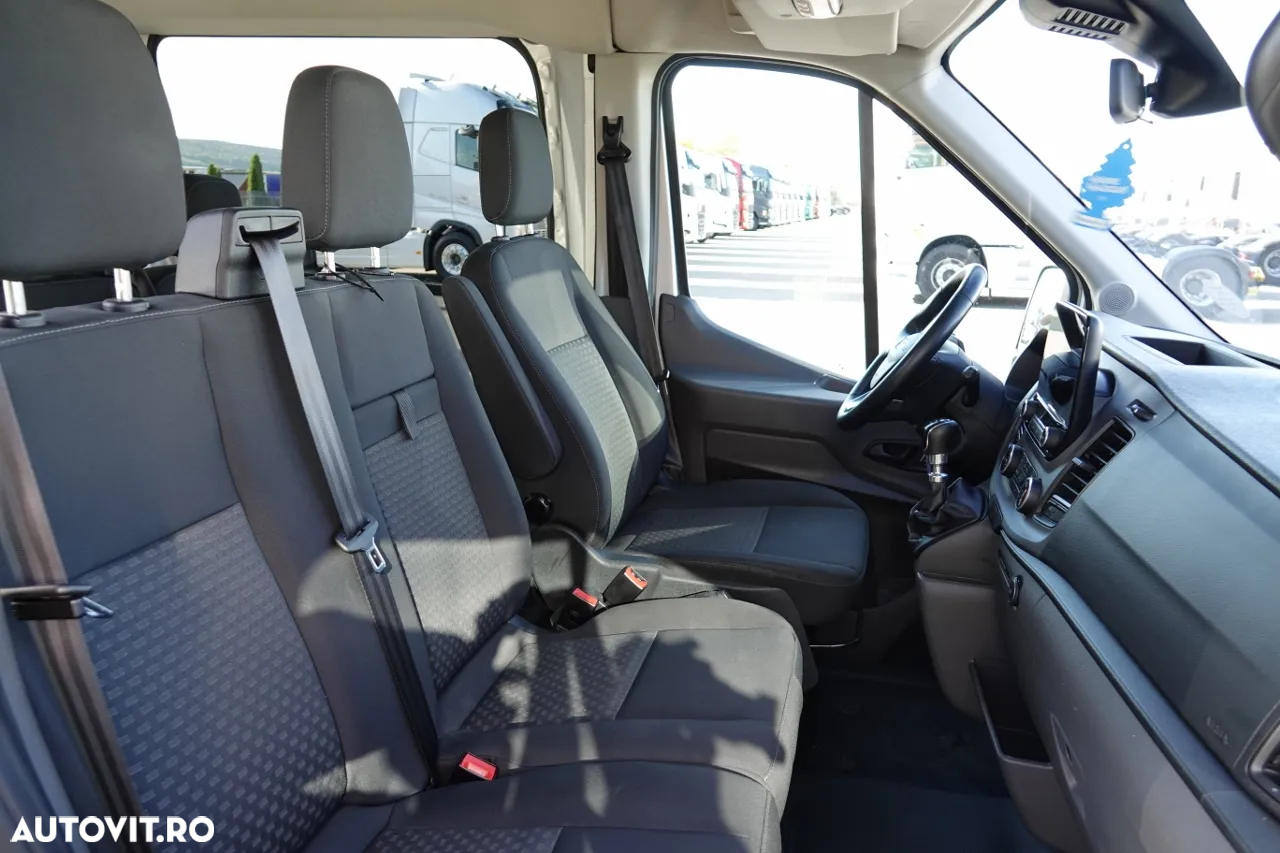Ford TRANSIT / 6 locuri + Acces scaun cu rotile / Pentru persoane cu dizabilități / 2021 / DUPĂ CONTRACTUL DE SERVICE - 24