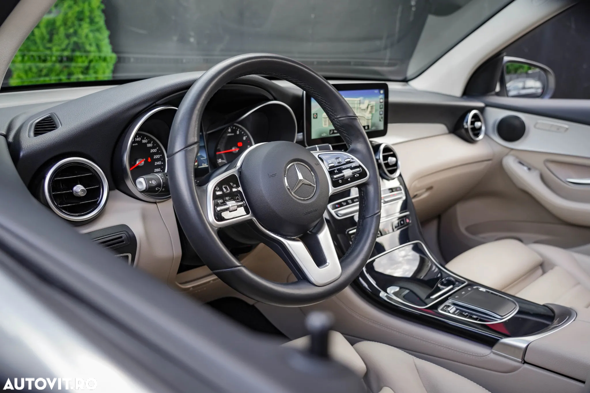 Mercedes-Benz GLC 300 e 4Matic 9G-TRONIC Exclusive - 14