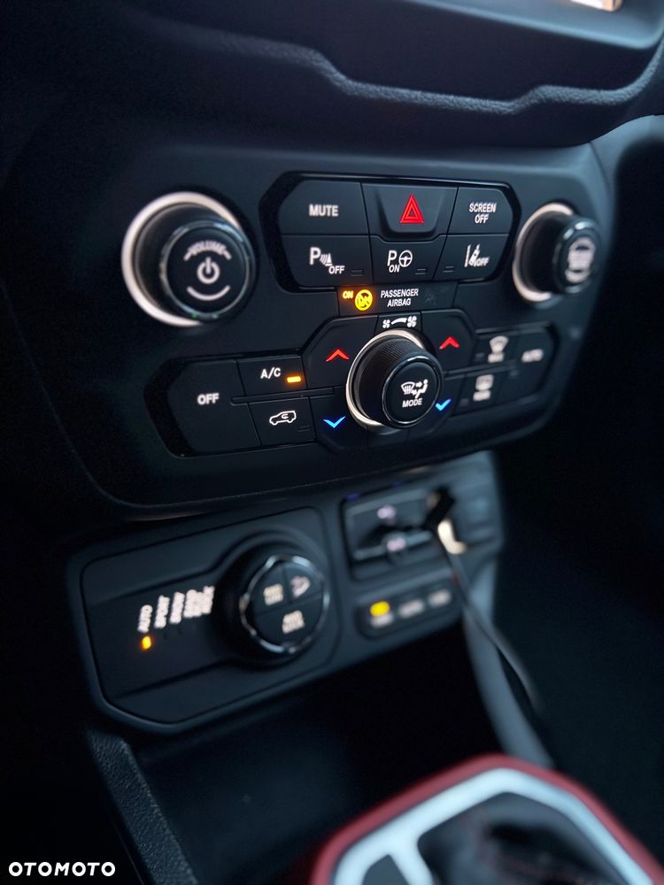 Jeep Renegade 1.3 GSE T4 Turbo PHEV 4xe Trailhawk S&S - 15