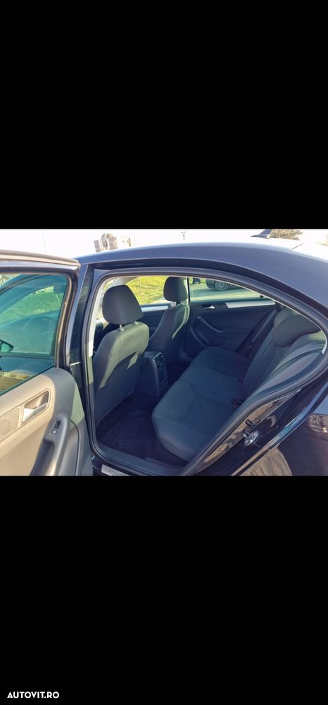 Volkswagen Jetta 1.6 TDI DPF Trendline - 5