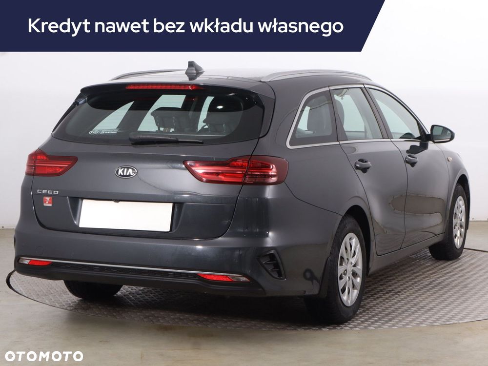 Kia Ceed - 7