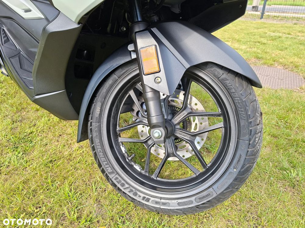 Honda NSS - 12