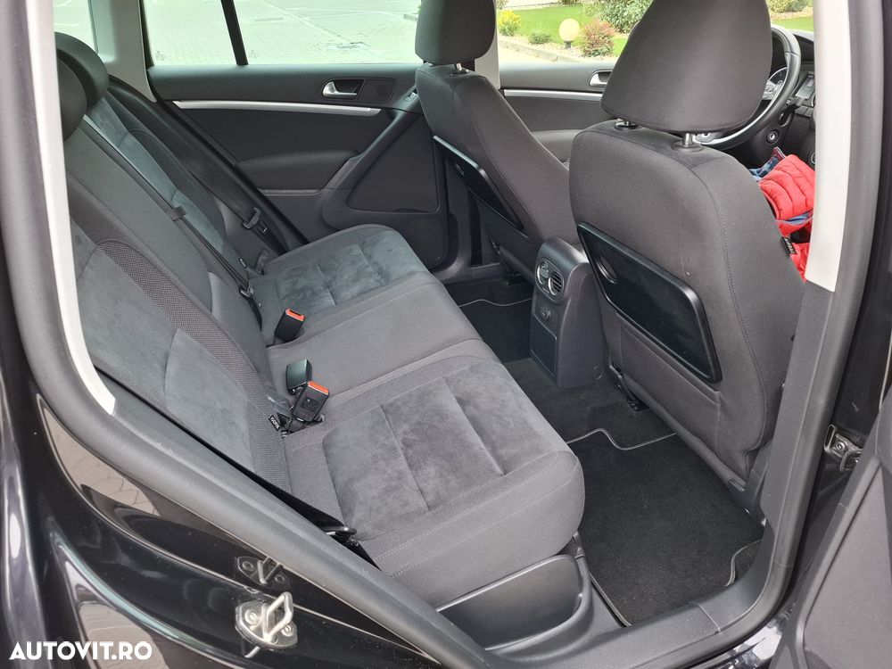 Volkswagen Tiguan 2.0 TDI SCR 4MOTION BlueMotion Technology DSG Exclusive - 11