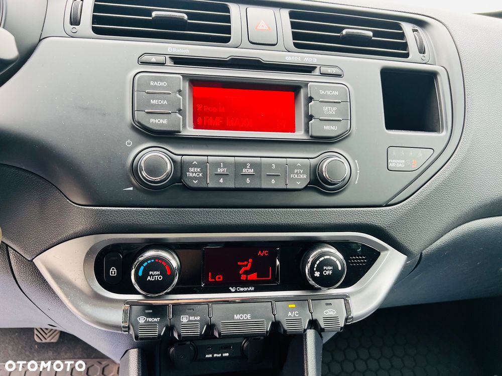 Kia Rio 1.2 Business Line - 7