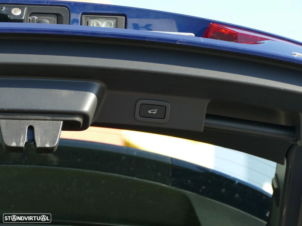 Jaguar F-Pace 2.0 P400e AWD R-Dynamic S - 33