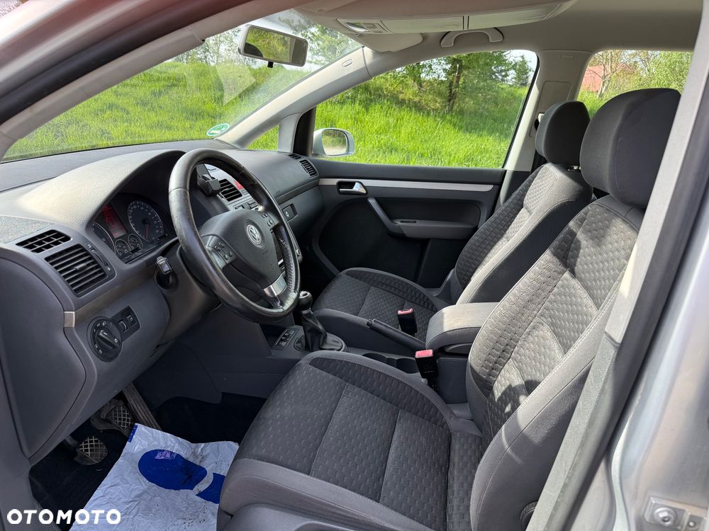 Volkswagen Touran 2.0 TDI Trendline - 10
