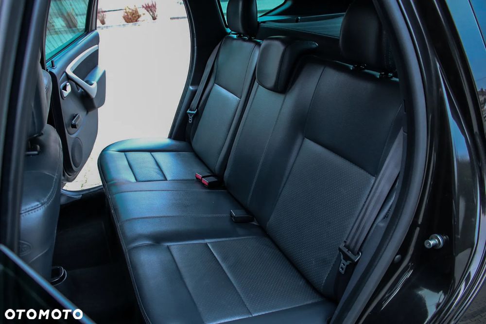 Dacia Duster 1.6 16V 105 4x2 Prestige - 30