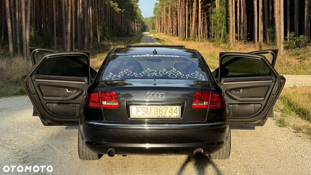 Audi A8 4.2 Quattro - 5