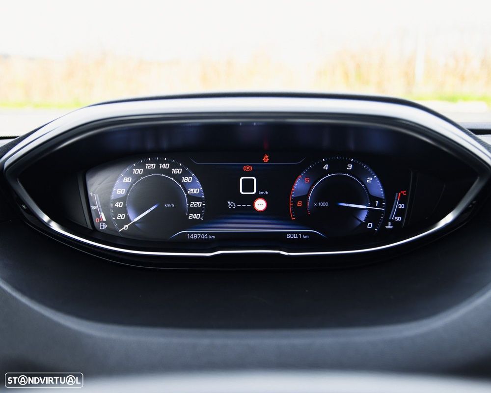 Peugeot 3008 1.5 BlueHDi Allure - 2