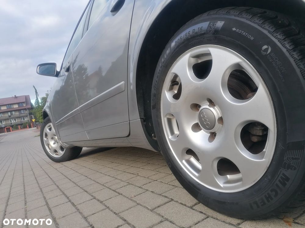 Audi A4 Avant - 31