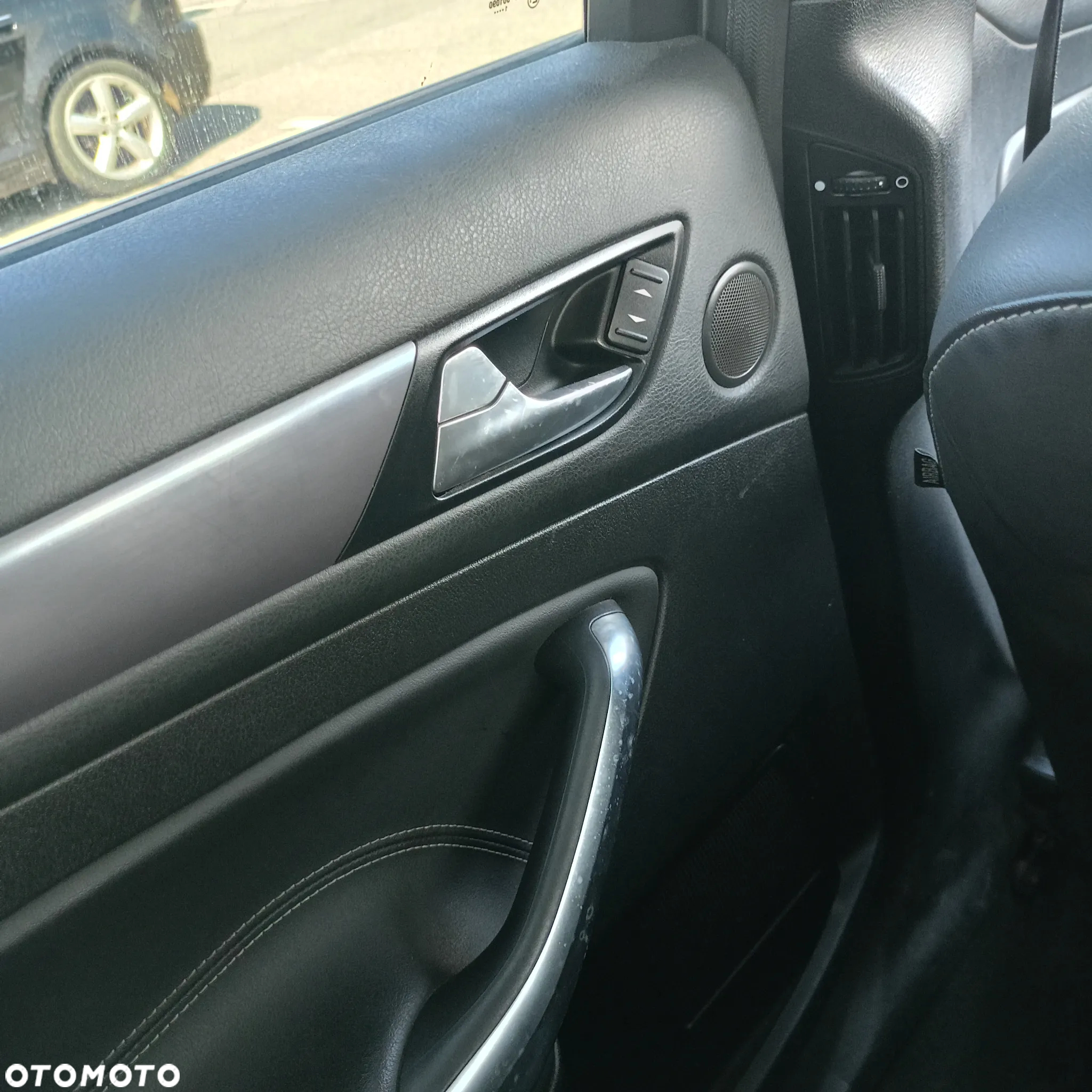 Ford Mondeo 2.0 TDCi Ghia - 17