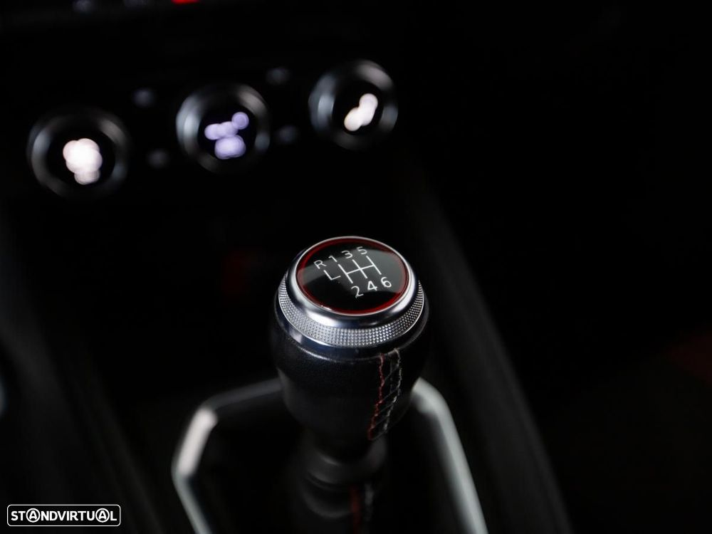 Renault Clio 1.5 Blue dCi RS Line - 24