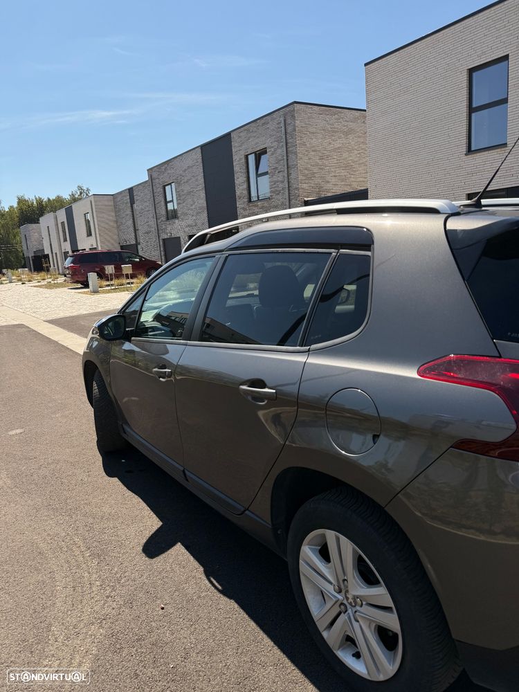 Peugeot 2008 PureTech 110 Stop&Start EAT6 Allure - 12