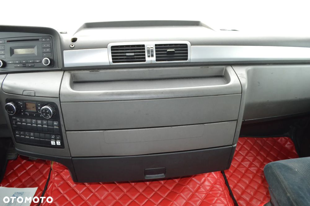 MAN TGX 18.440 Low Deck - 20