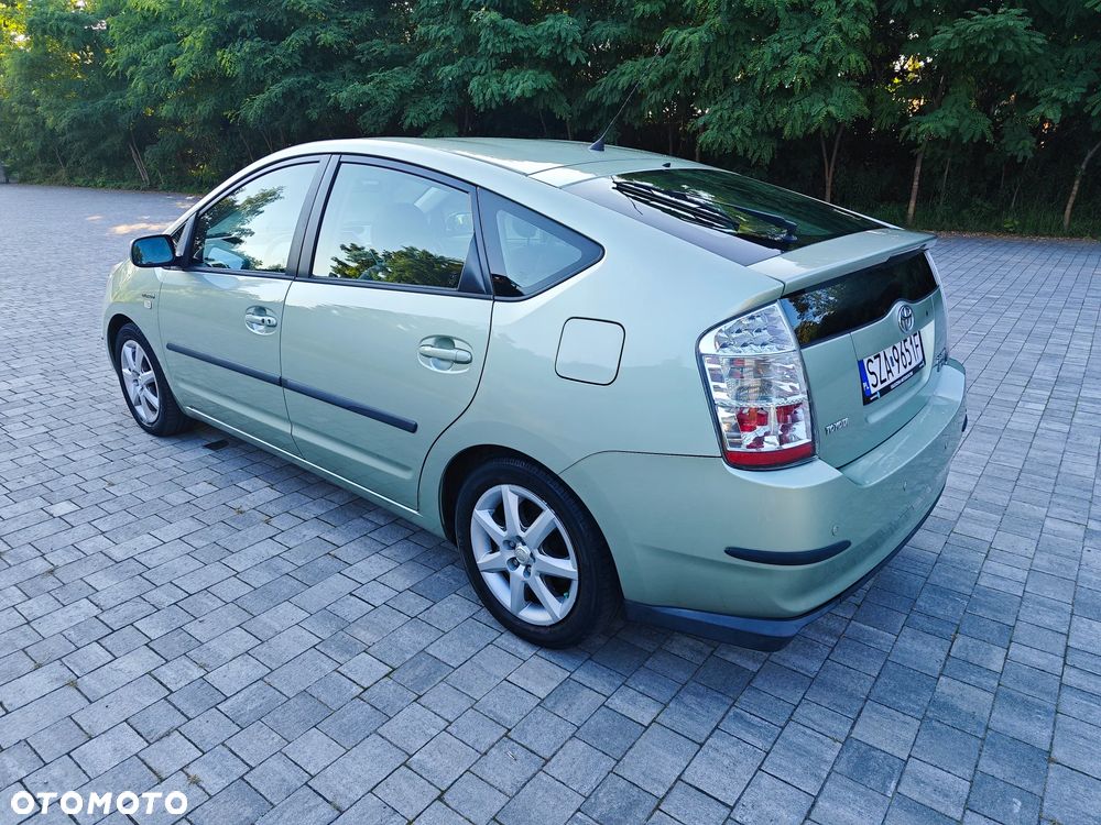 Toyota Prius 1.5 VVT-i Sol - 10