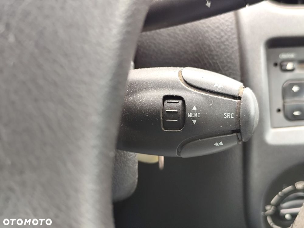 Peugeot 206 CC 1.6 - 16