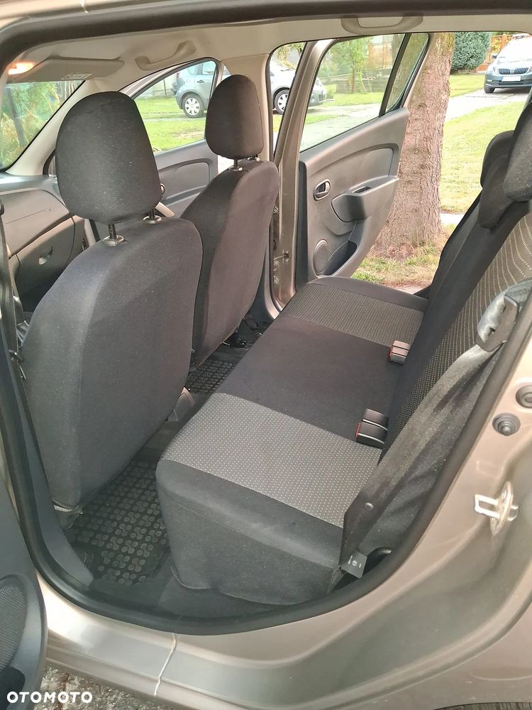 Dacia Sandero 1.2 16V Laureate EU6 - 14