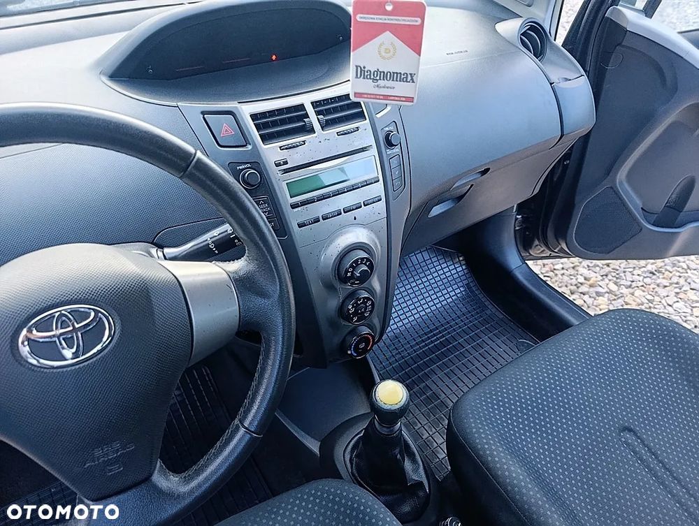 Toyota Yaris 1.33 Prestige - 16