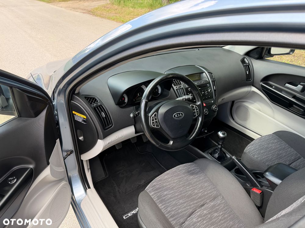 Kia Ceed 1.6 CVVT EX - 17
