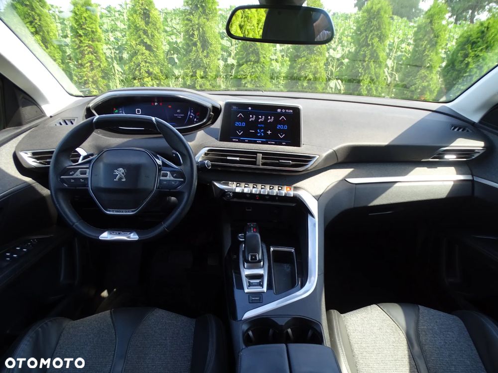 Peugeot 3008 1.6 BlueHDi Allure S&S EAT6 - 11