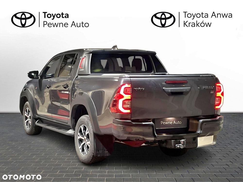 Toyota Hilux 2.8 D-4D Double Cab GR Sport 4x4 - 2
