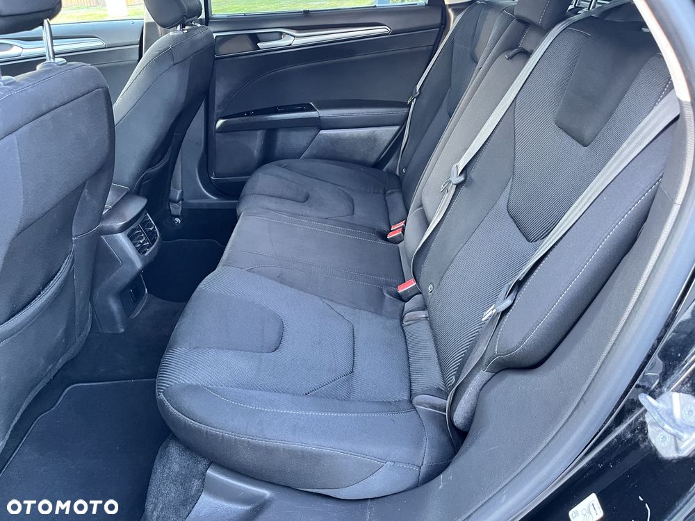 Ford Mondeo 2.0 TDCi Titanium PowerShift - 25