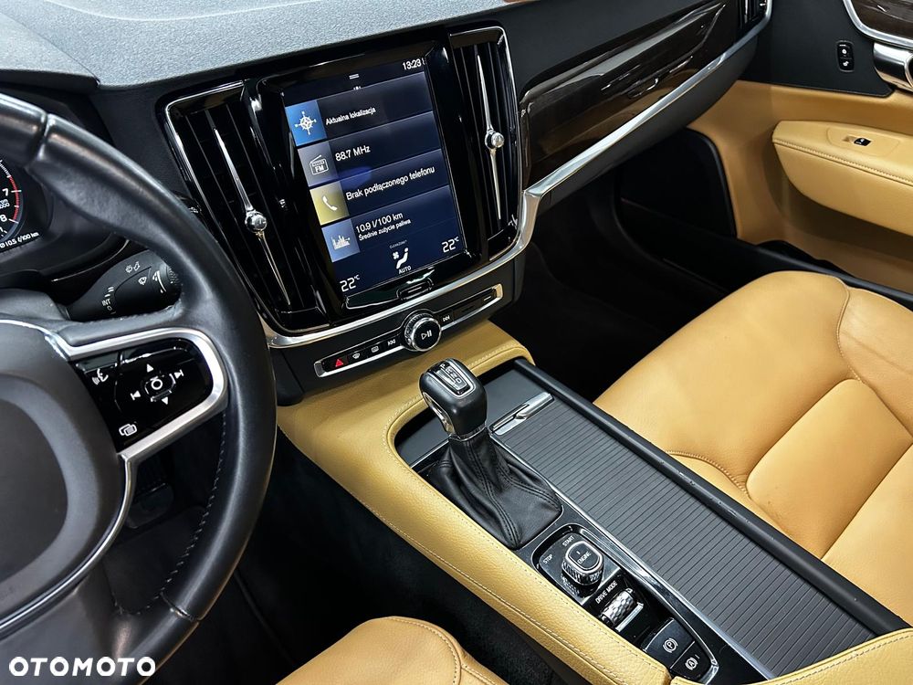 Volvo S90 T5 Momentum - 15