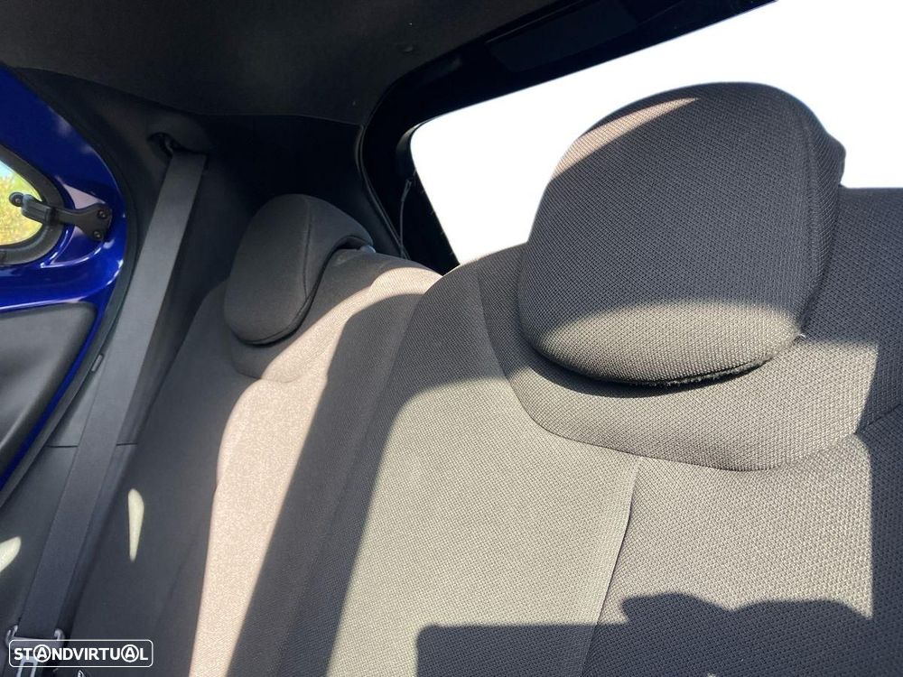 Toyota Aygo X 1.0 Pulse - 12