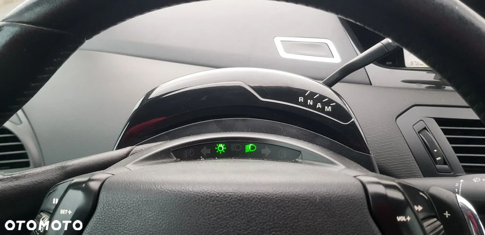 Citroën C4 Picasso 2.0 16V Exclusive - 20