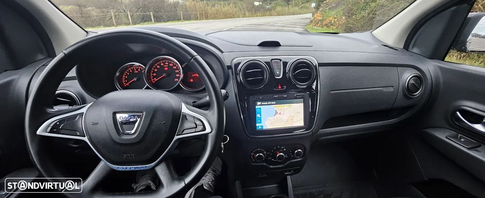Dacia Lodgy 1.5 Blue dCi Stepway 7L - 21