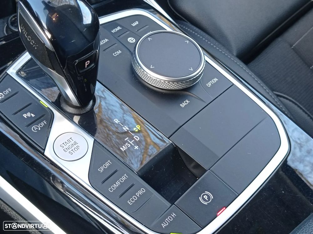 BMW 318 d Line Sport Auto - 12