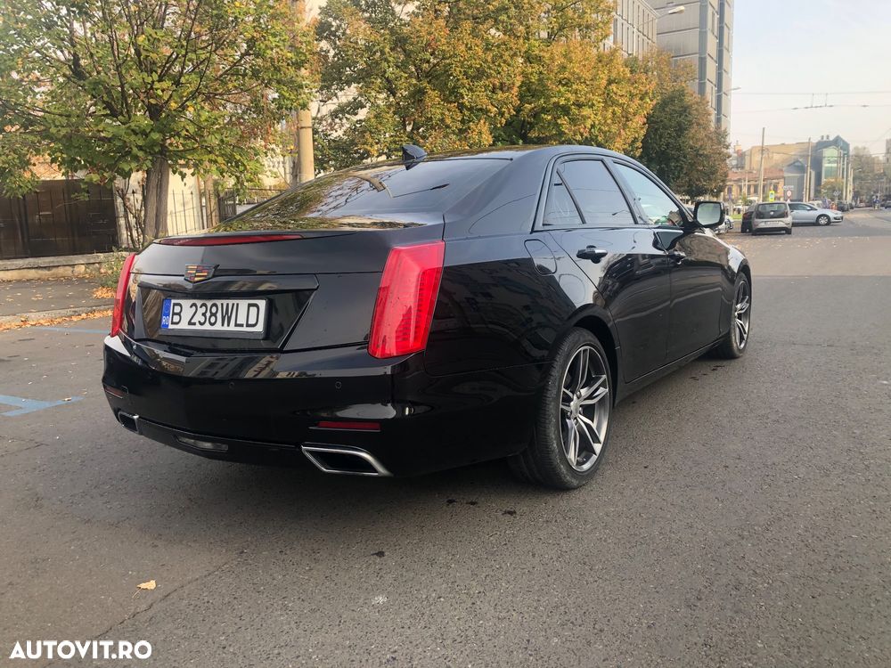 Cadillac CTS - 3