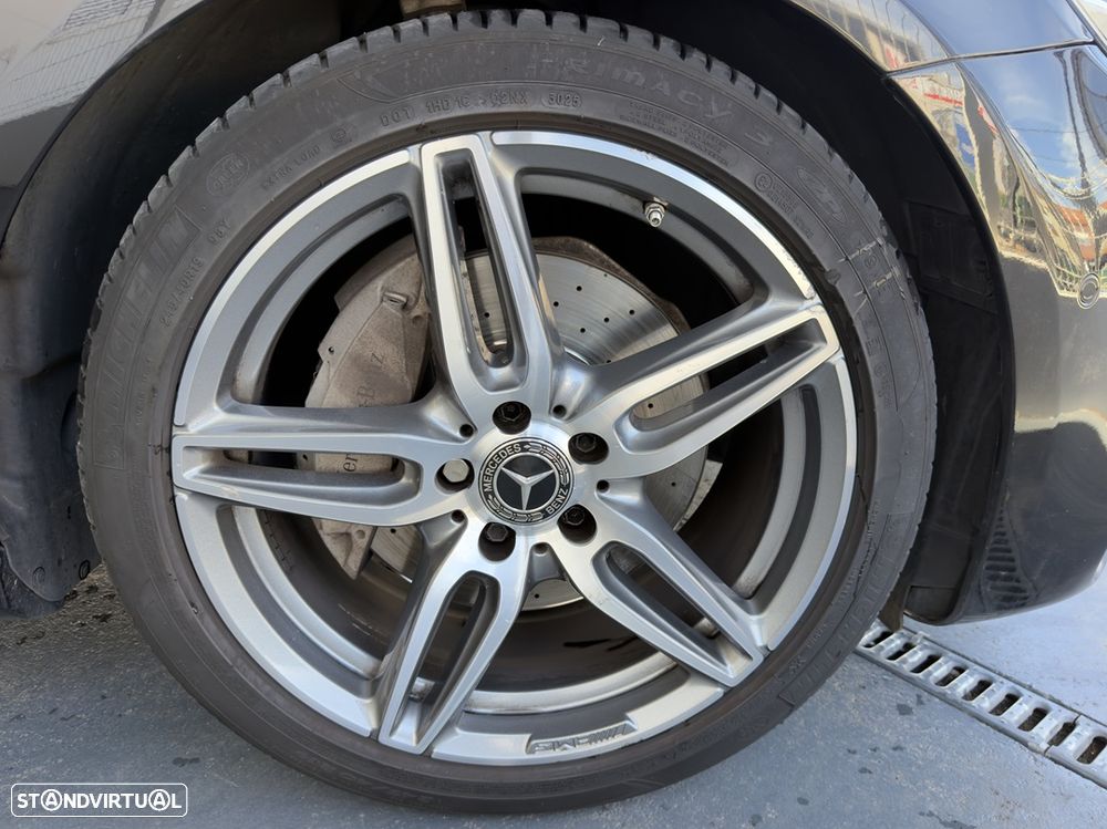 Mercedes-Benz E 220 d AMG Line - 19