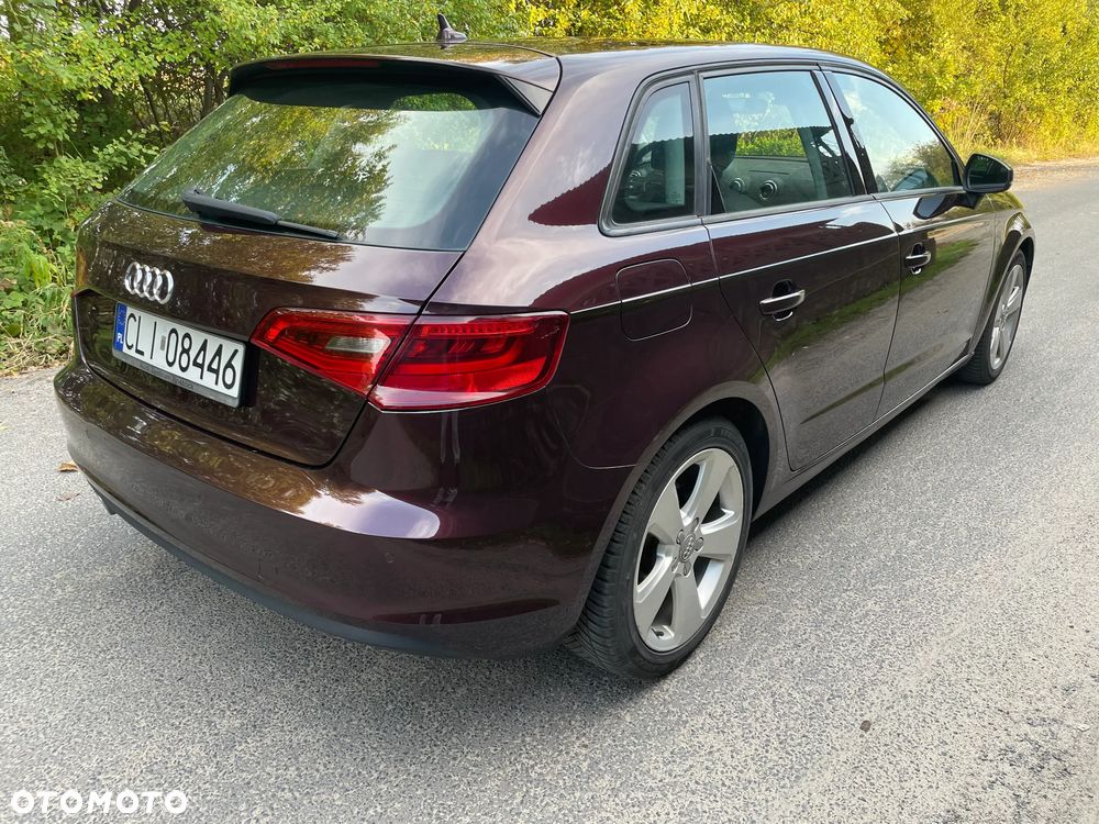 Audi A3 Sportback - 4