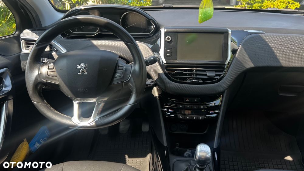 Peugeot 2008 BlueHDi FAP 120 STOP & START Allure - 21