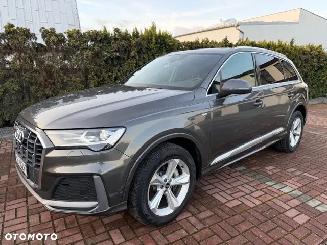 Audi Q7 - 1
