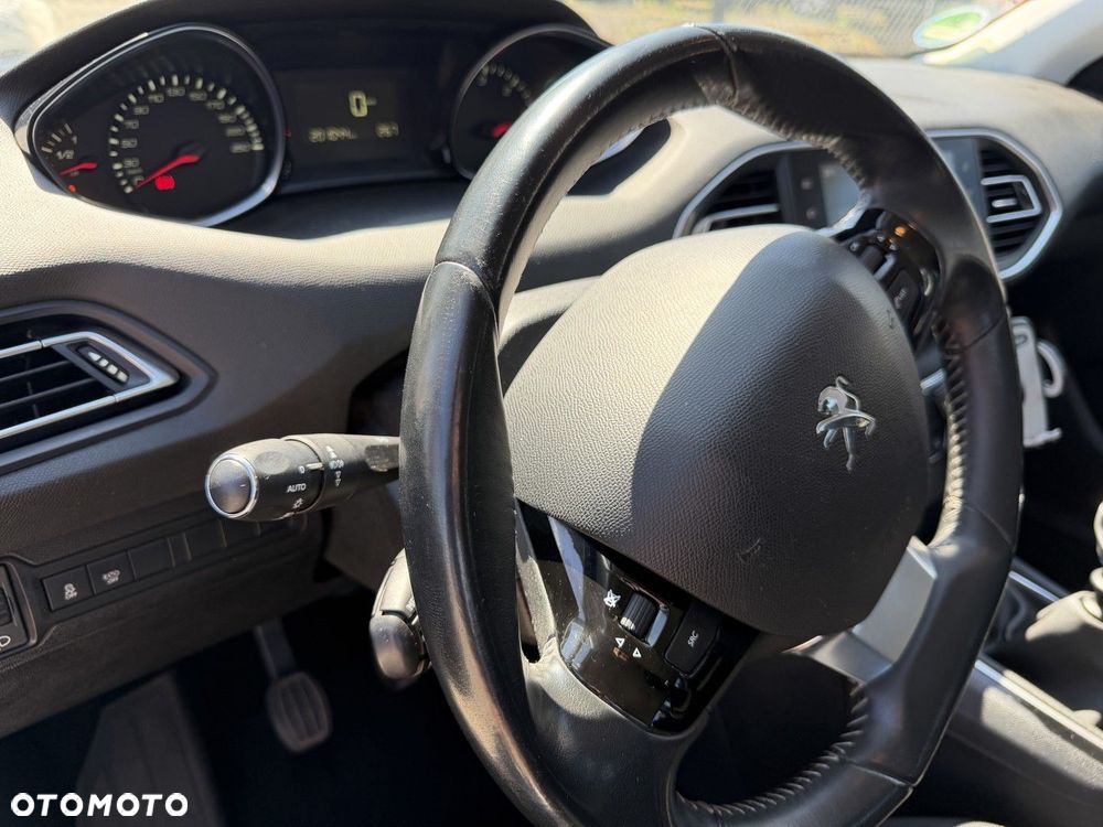 Peugeot 308 1.6 e-HDi Active S&S - 39