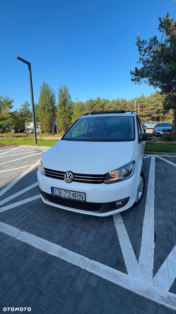 Volkswagen Touran - 1