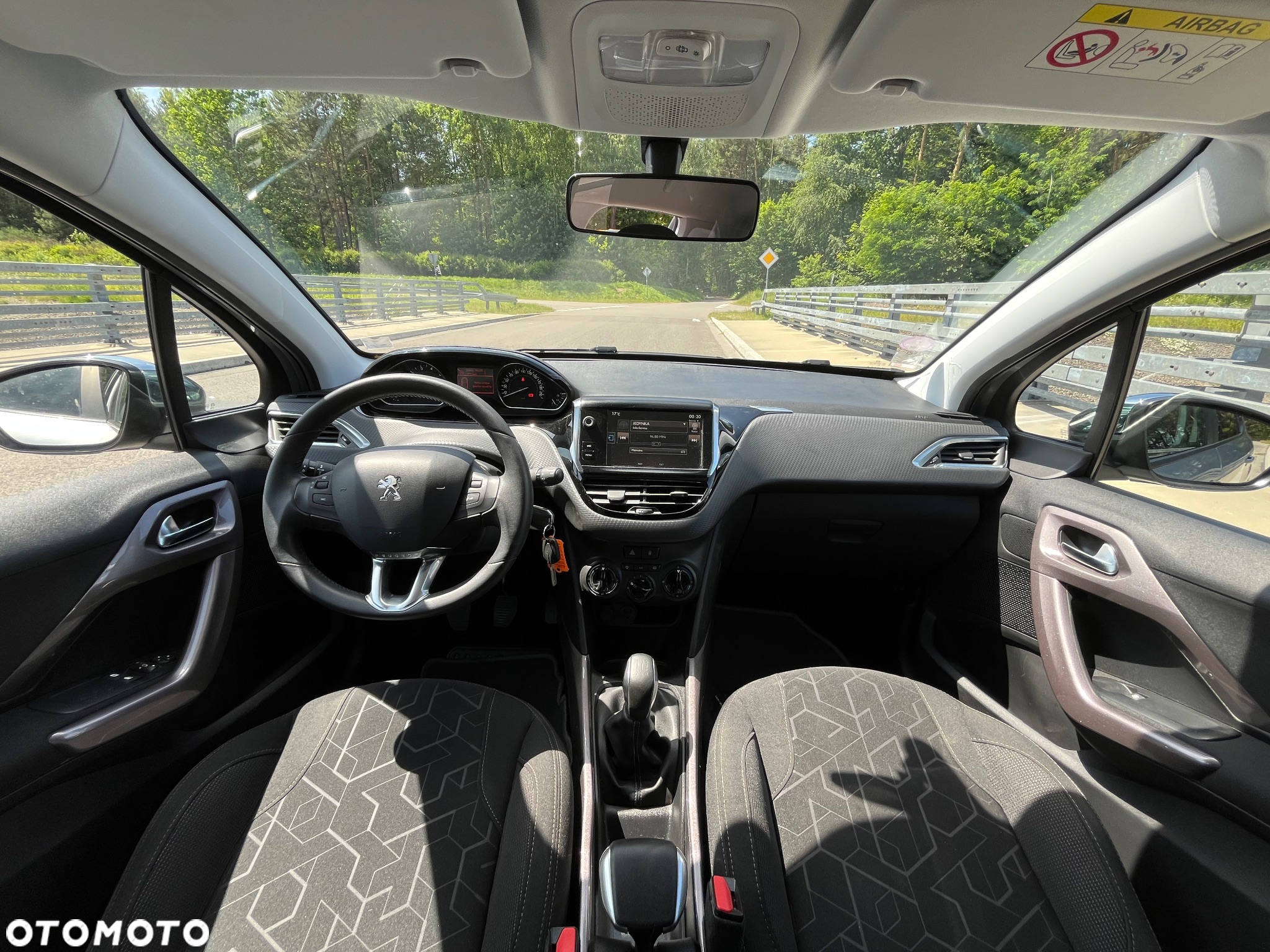 Peugeot 2008 PureTech 82 Style - 18