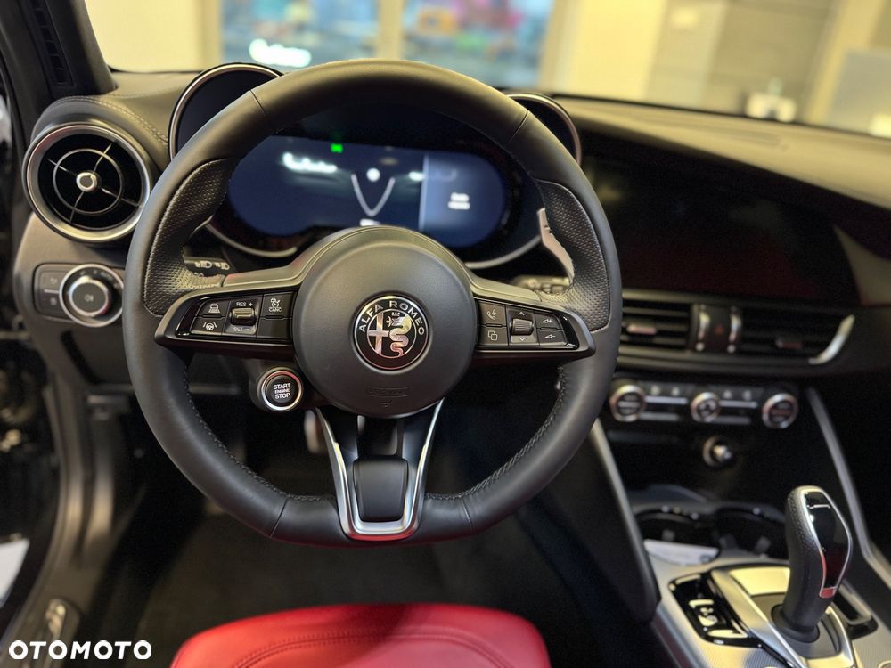 Alfa Romeo Giulia 2.0 Turbo Veloce Q4 - 14