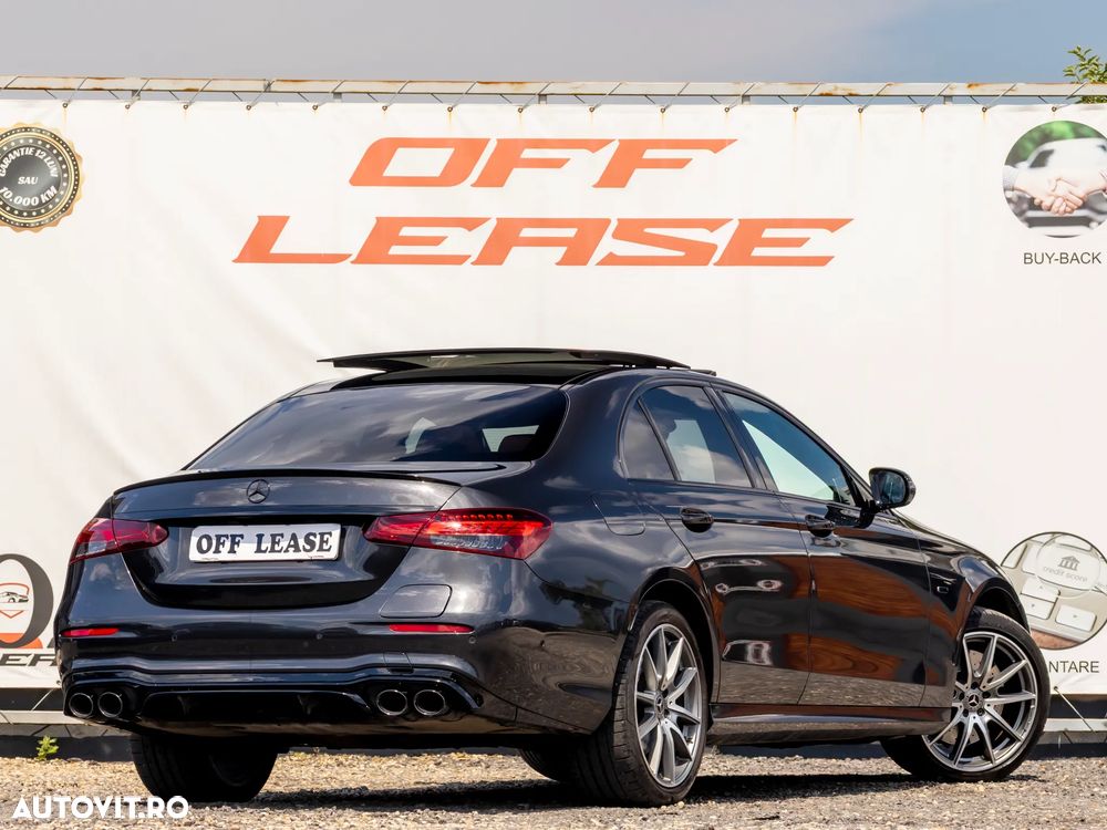 Mercedes-Benz E 300 de 4Matic 9G-TRONIC AMG Line - 4