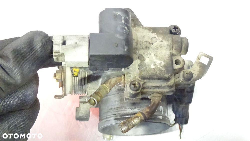 PRZEPUSTNICA HONDA ACCORD VII 2.0 - 5