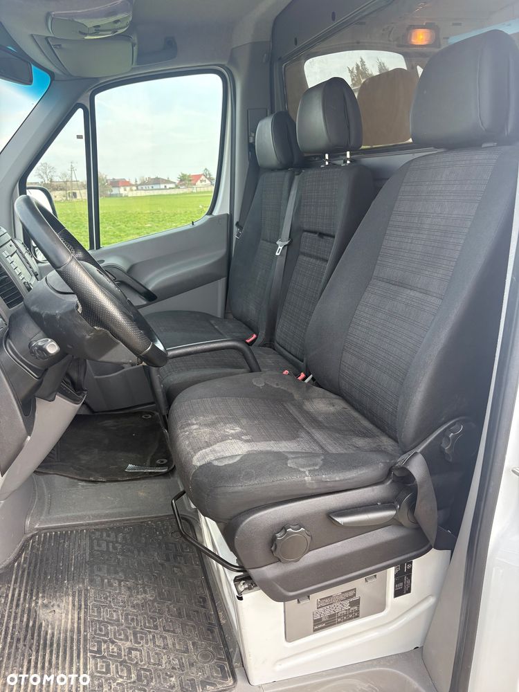 Mercedes-Benz Sprinter 319 - 13