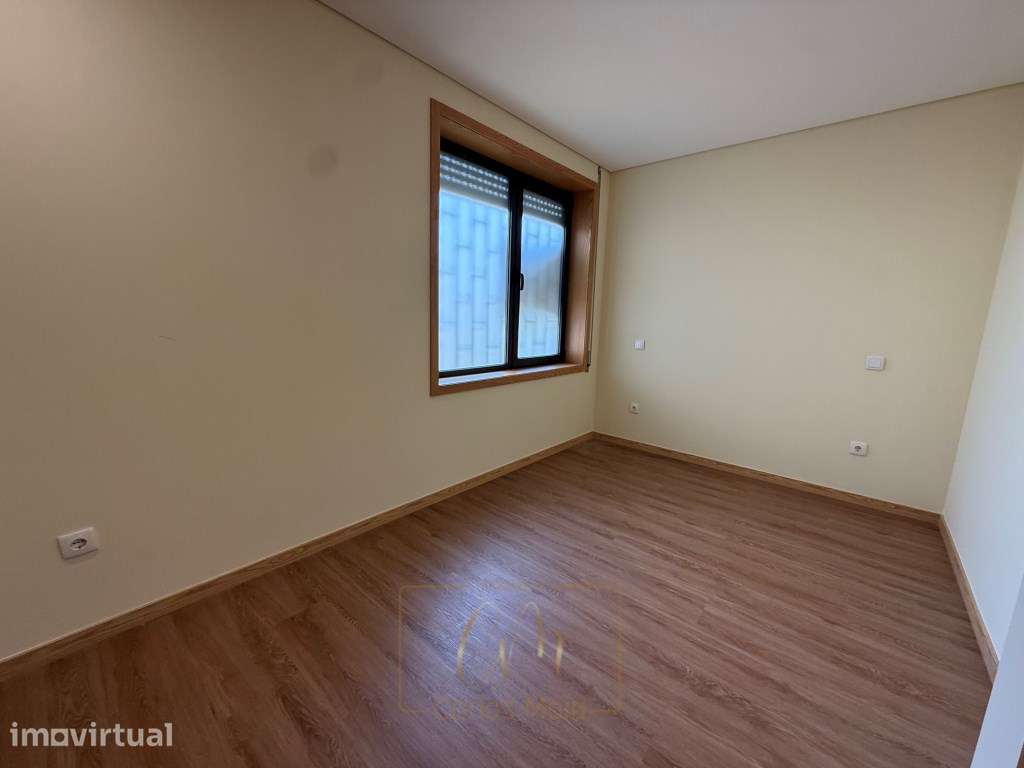Excelente Oportunidade: Apartamento T2 Totalmente Remodelado - Grande imagem: 4/9